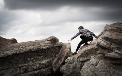 Lideres capaces de forjar felicidad en tiempos convulsos